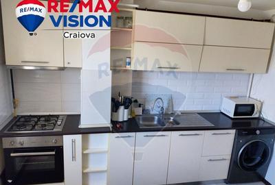 Apartament cu 3 camere decomandat, mobilat în Craiovița Nouă - 11