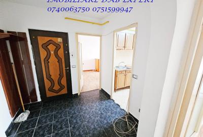 Apartament cu 2 camere decomandat în Micro 16 - 4
