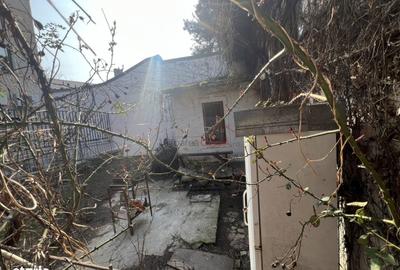 Casă cu 5 camere cu Canalizare în Central - 11