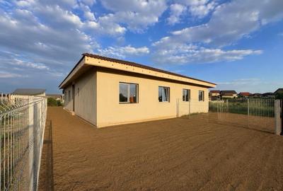 Duplex cu 4 camere cu Teren 333.29998779297 Mp în Șag - 2
