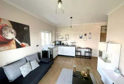 Apartament cu 5 camere semidecomandat în Andrei Mureșanu - 1