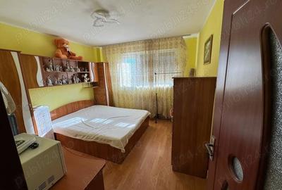 Apartament cu 2 camere decomandat în Micro 19 - 2