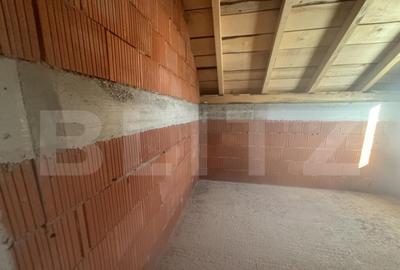 Casa de vanzare 115 mp , teren 425 mp , zona strazii Strandu - 4