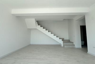 Duplex cu 3 camere cu Canalizare în Giroc - 3