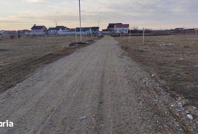 Teren de 400 mp, în Cârcea