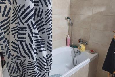 Apartament cu 3 camere în Tei - 1