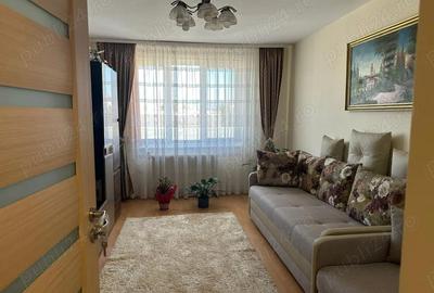 Apartament cu 3 camere decomandat în Decebal - 5