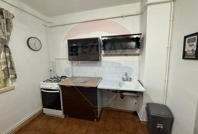 Apartament cu 2 camere de inchiriat in zona 1 Mai - 11