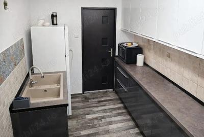 Apartament 3 camere zona foarte buna Scriitorilor doua apartamente pe palier bloc 4 etaje - 2