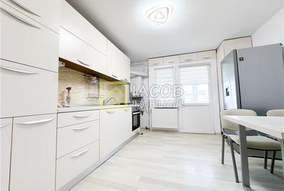 Apartament cu 2 camere decomandat în 9 Mai