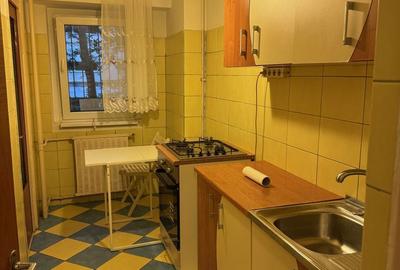 Garsonieră decomandată în Titan - 3