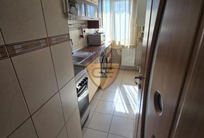 Apartament cu 3 camere semidecomandat, mobilat în Boema - 2