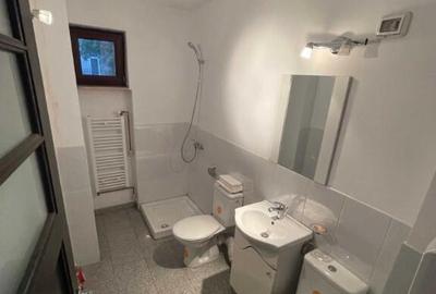 Apartament cu 4 camere decomandat în P-ța Universității - 2