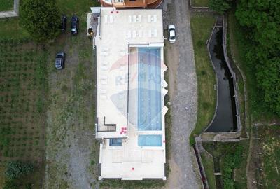 DE VANZARE Pensiune cu piscina, pastravarie, zona spa locatie de vis - 8