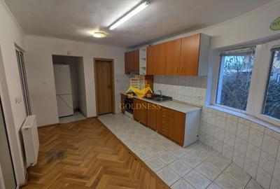 Casă individuală cu 9 camere cu Canalizare în Andrei Mureșanu - 5