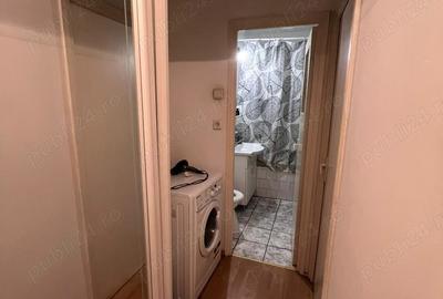 Apartament cu 3 camere decomandat în Astra - 9