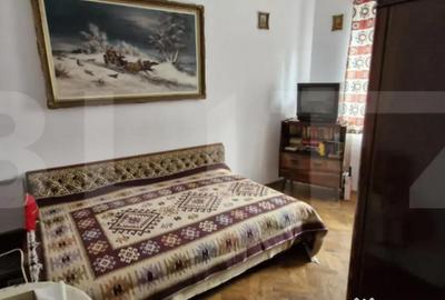 Apartament cu 3 camere decomandat în Central