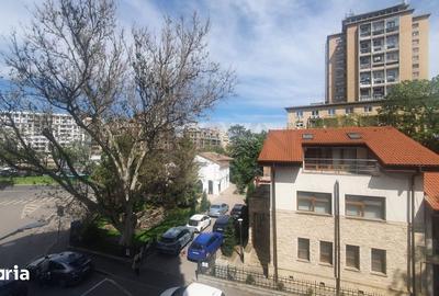 Apartament cu 3 camere decomandat în Centrul Civic - 3