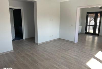 Casă cu 4 camere cu Teren 360 Mp în Hemeiuș - 2