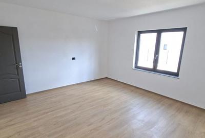 Casă cu 3 camere cu Teren 410 Mp în Șerbănești - 8