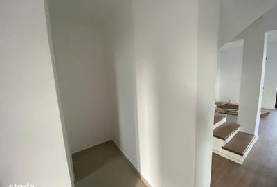 Casă cu 4 camere cu Teren 225 Mp în Ghencea - 2