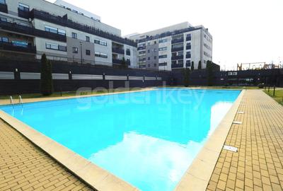 Apartament cu 3 camere semidecomandat, mobilat în Iancu Nicolae