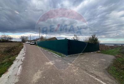 Teren Construcții intravilan de 2727 mp, în Cârligele - 2