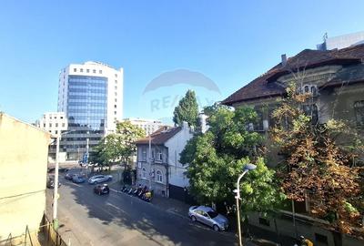 Apartament 4 camere, ultracentral, la 4 minute de Piata Victoriei Apartament 4 camere, ultracentral, la 4 minute de Piata Victoriei - 13