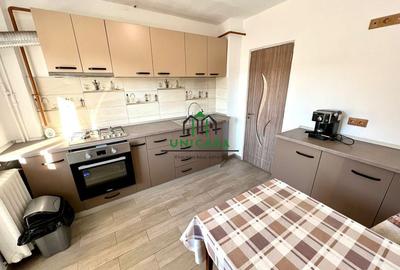 Apartament cu 2 camere decomandat în Traian