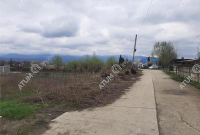 Teren intravilan 1300 mp de pe Valea Avrigului, drum asfalt - 1