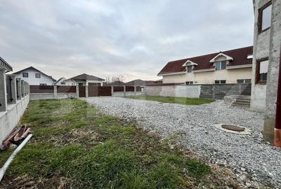 Casa spatioasa, teren 984 mp, partial finisata situata in zona rezidentiala - 2