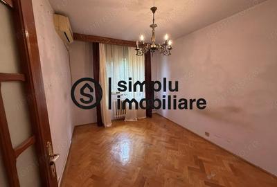 Apartament cu 3 camere decomandat în Central - 1