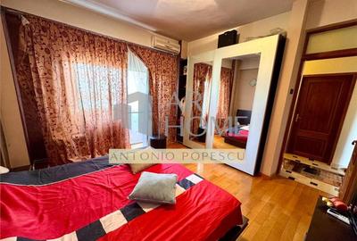 Apartament 4 camere, terasa 49,5 mp, an 2010, Ploiesti, Bd. - 11