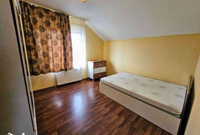 Casă cu 5 camere cu Teren 1000 Mp în Ghiroda - 1