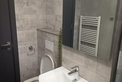 Apartament cu 3 camere semidecomandat în Mioriței - 9