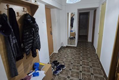 Apartament cu 3 camere decomandat în Mioriței - 6