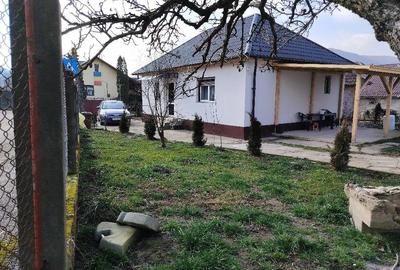 Casă cu Teren 830 Mp în Șimișna - 3