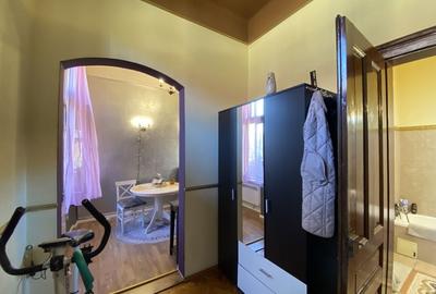 Apartament Renovat, 2 Camere, Etaj 2, Parcare, Zona Iosefin, COMISION 0 - 6