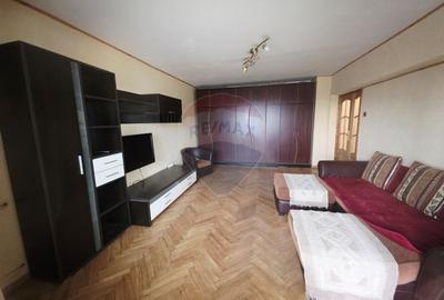 Apartament cu 2 camere de vanzare in zona 1 Mai - 1