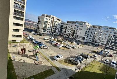 Apartament cu 2 camere decomandat, mobilat în Tractorul - 15