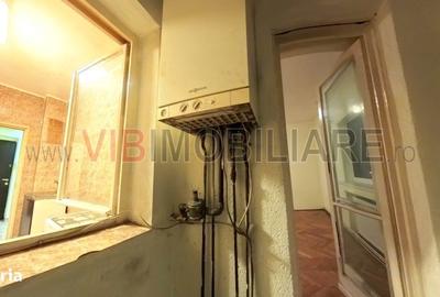 Apartament cu 3 camere decomandat în Vitan - 2