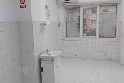 Spațiu comercial, de 20 mp, în Central - 5