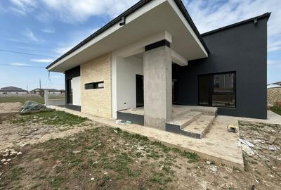 Casă individuală cu 4 camere cu Canalizare în Tunari - 2