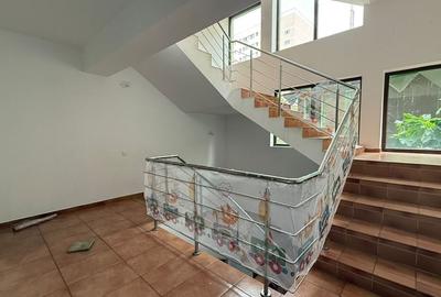 DE ÎNCHIRIAT VILĂ CĂMIN DE BĂTRÂN I AFTERSCHOOL I GARAJ+CURTE I ZONA CENTRALĂ - 6