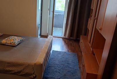 Garsonieră semidecomandată în Apărătorii Patriei - 2