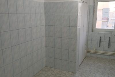 Apartament cu 4 camere decomandat în Central - 4