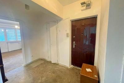 Apartament cu 3 camere decomandat în Podu Roș - 2