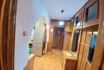 Vand apartament 3 camere Bacau zona Orizont - 6