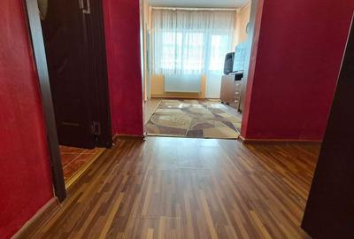 Garsonieră decomandată în Central - 2