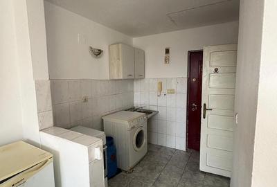 Garsonieră decomandată în Central - 1